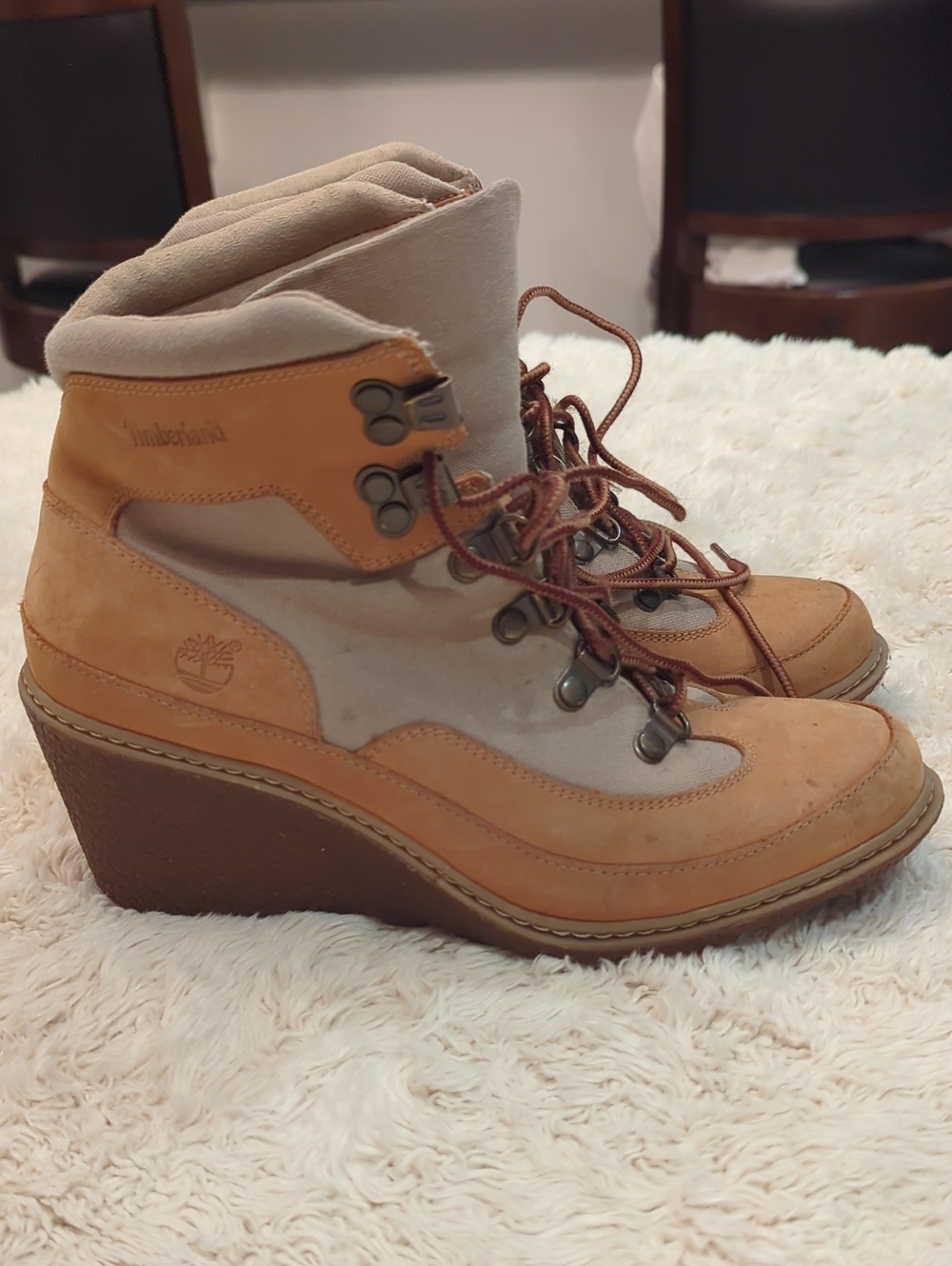 Timberland Women’s Tan and Beige Wedge Hiking Boot